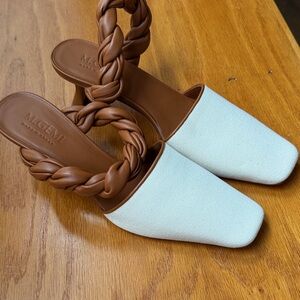 New - M. Gemi Women's Tan and Cream Braided Mules